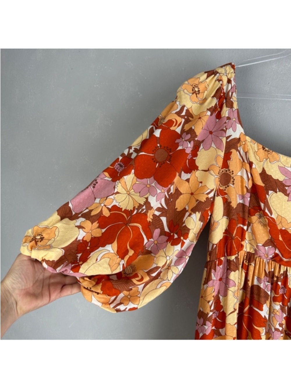 Show Me Your MuMu Orange Floral Puff-Sleeve Midi Dress - Picture 4 of 10